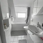 Stylish & Comfortable 2-bedroom In The Heart Of *