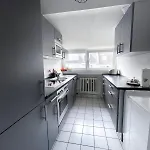 아파트 Stylish & Comfortable 2-bedroom In The Heart Of 쾰른