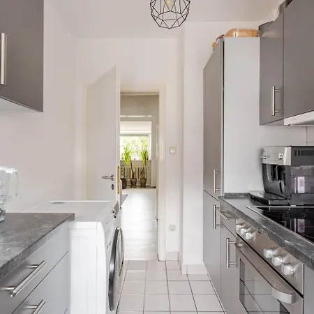Stylish & Comfortable 2-bedroom In The Heart Of 쾰른